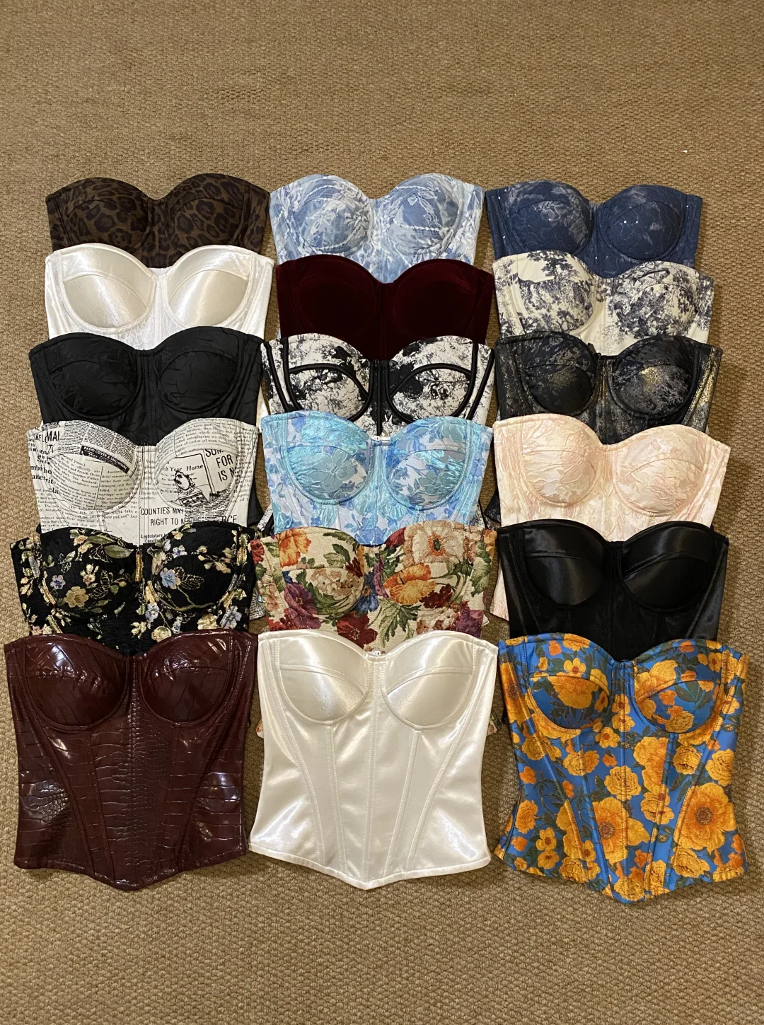 太哇塞了❗️这里有很多鱼骨胸衣❗️