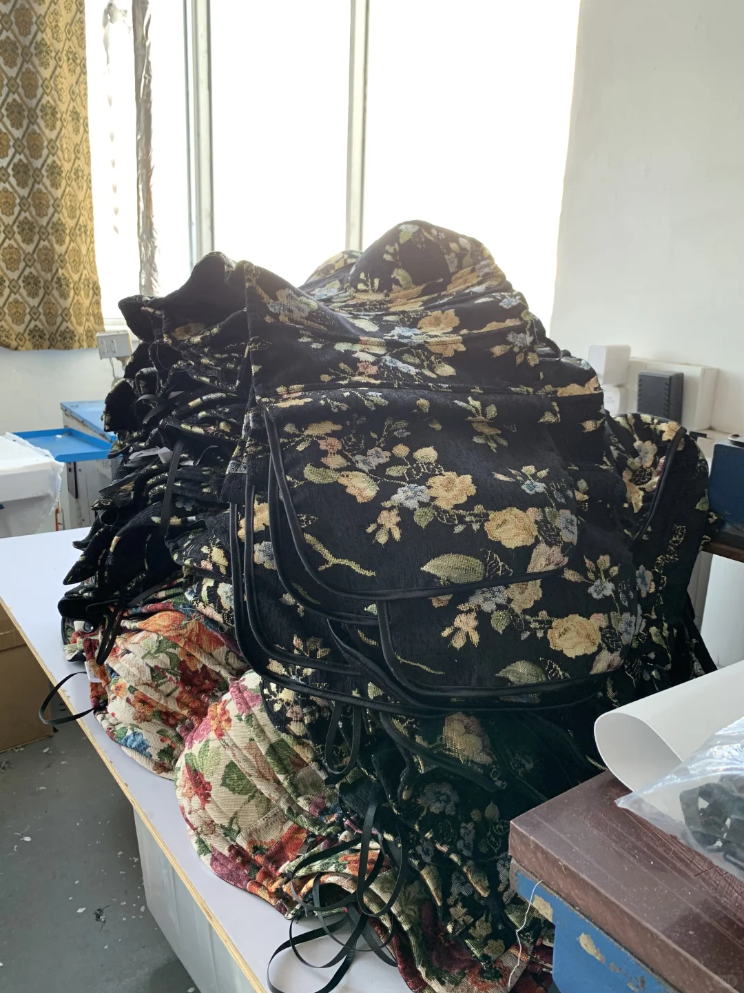 我们坚持做鱼骨胸衣的意义