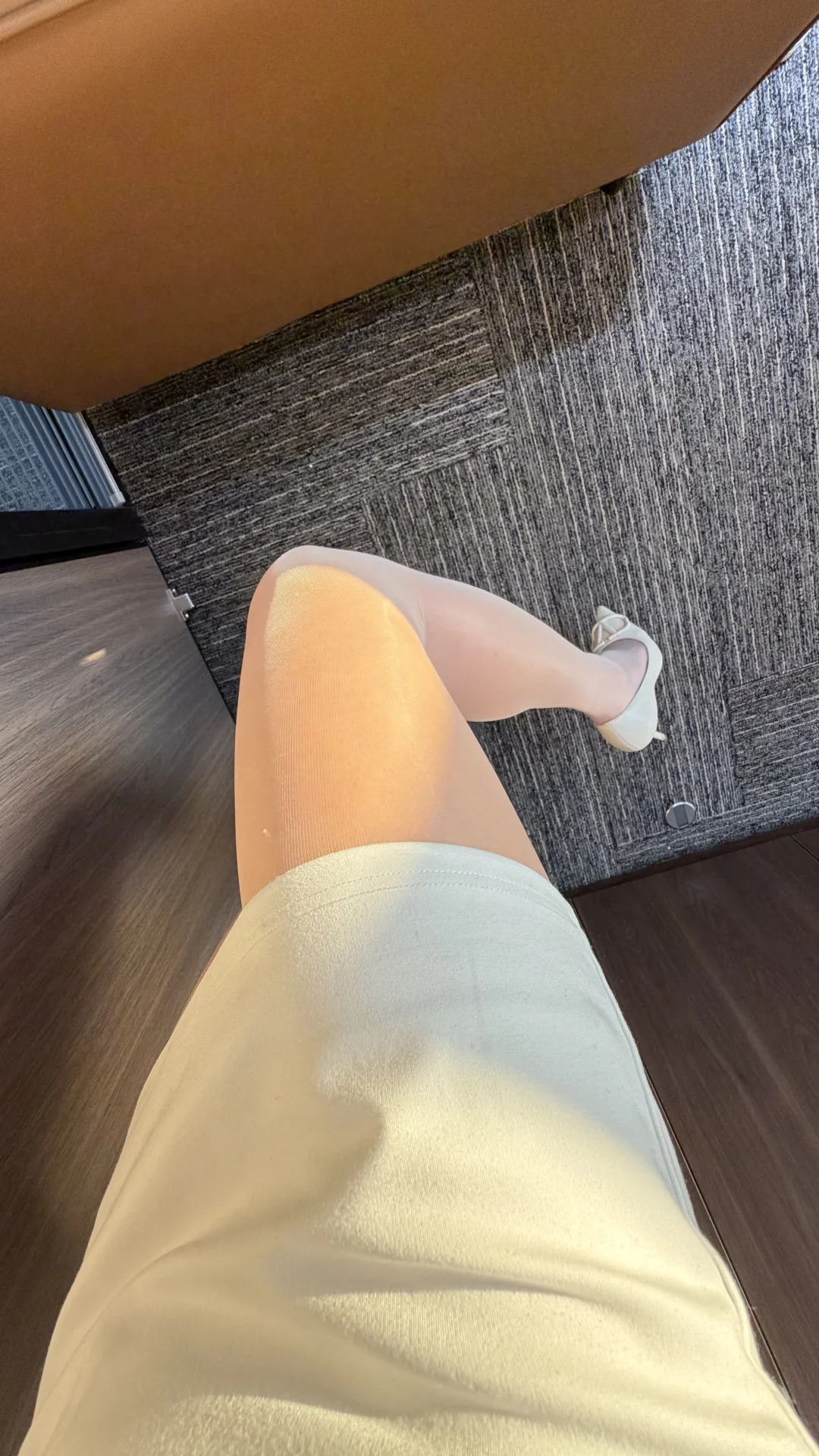 这条丝袜，穿上就是「人间反光板」✨