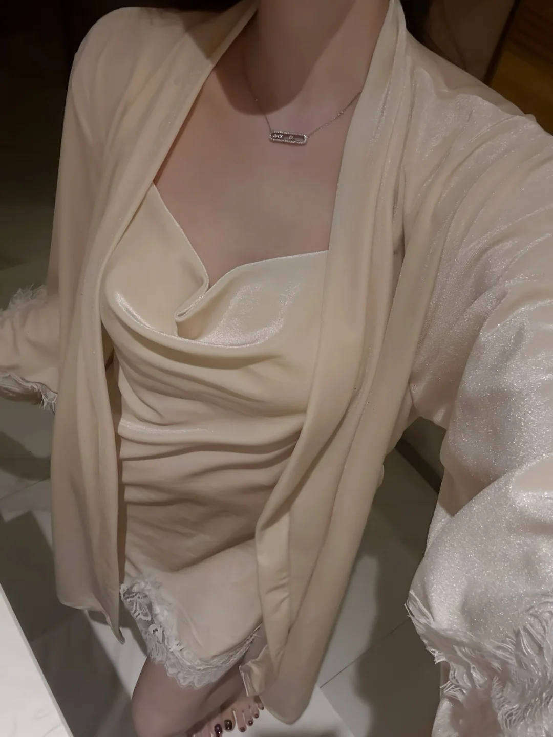 终于找到温柔又不失性感的秋冬睡裙啦‼️