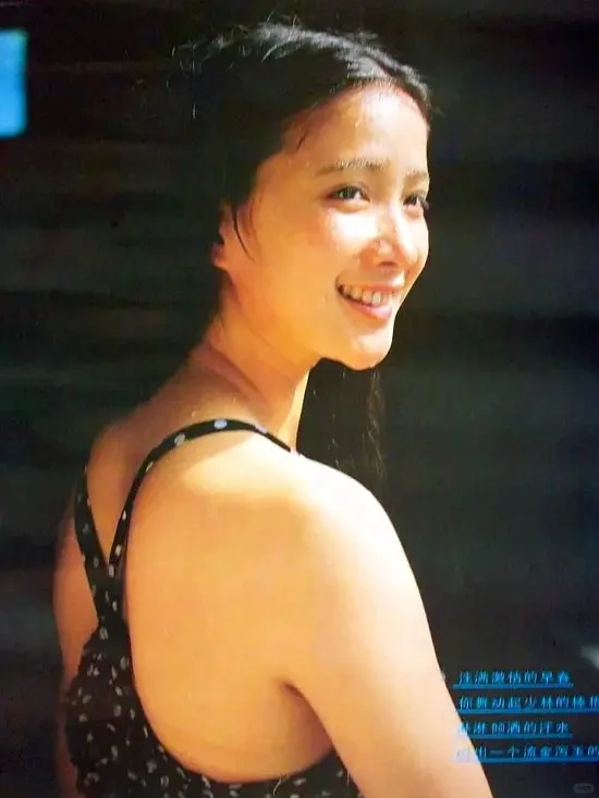 离开前，她的美撑起了内娱古装的半壁江山