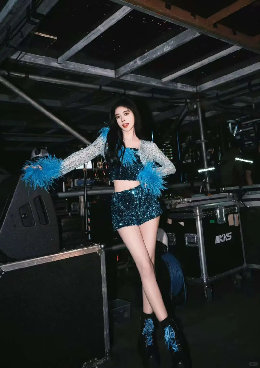 鞠婧祎 蚂蚁腰 漫画腿 窈窕曲线美到犯规