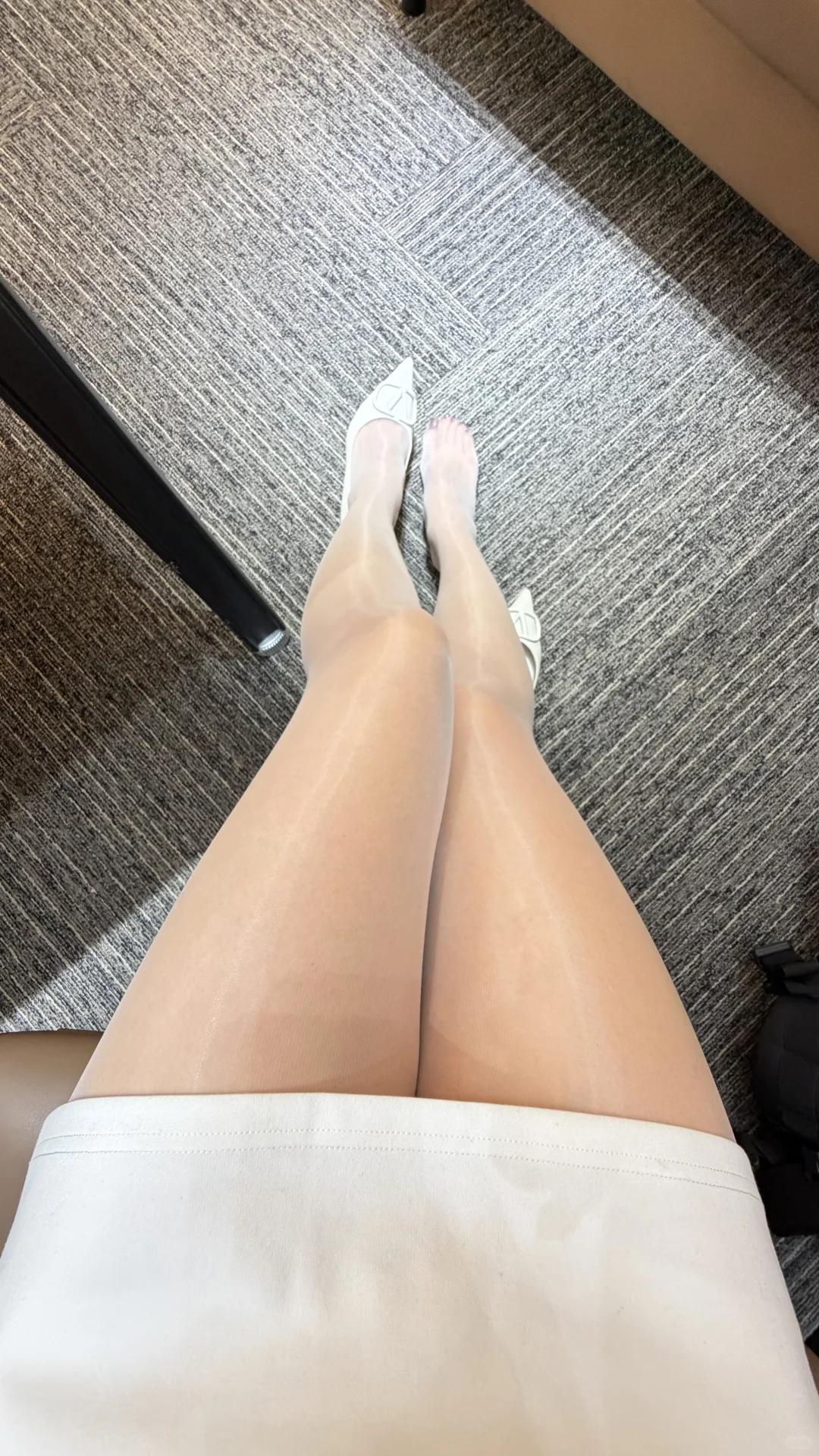 这条丝袜，穿上就是「人间反光板」✨