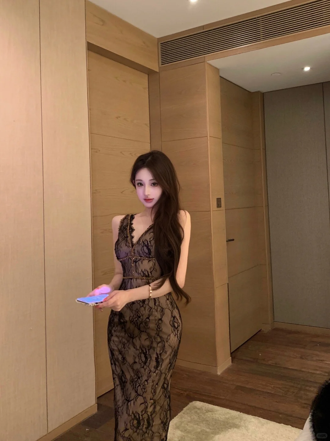 今晚的包臀裙温柔又迷人～