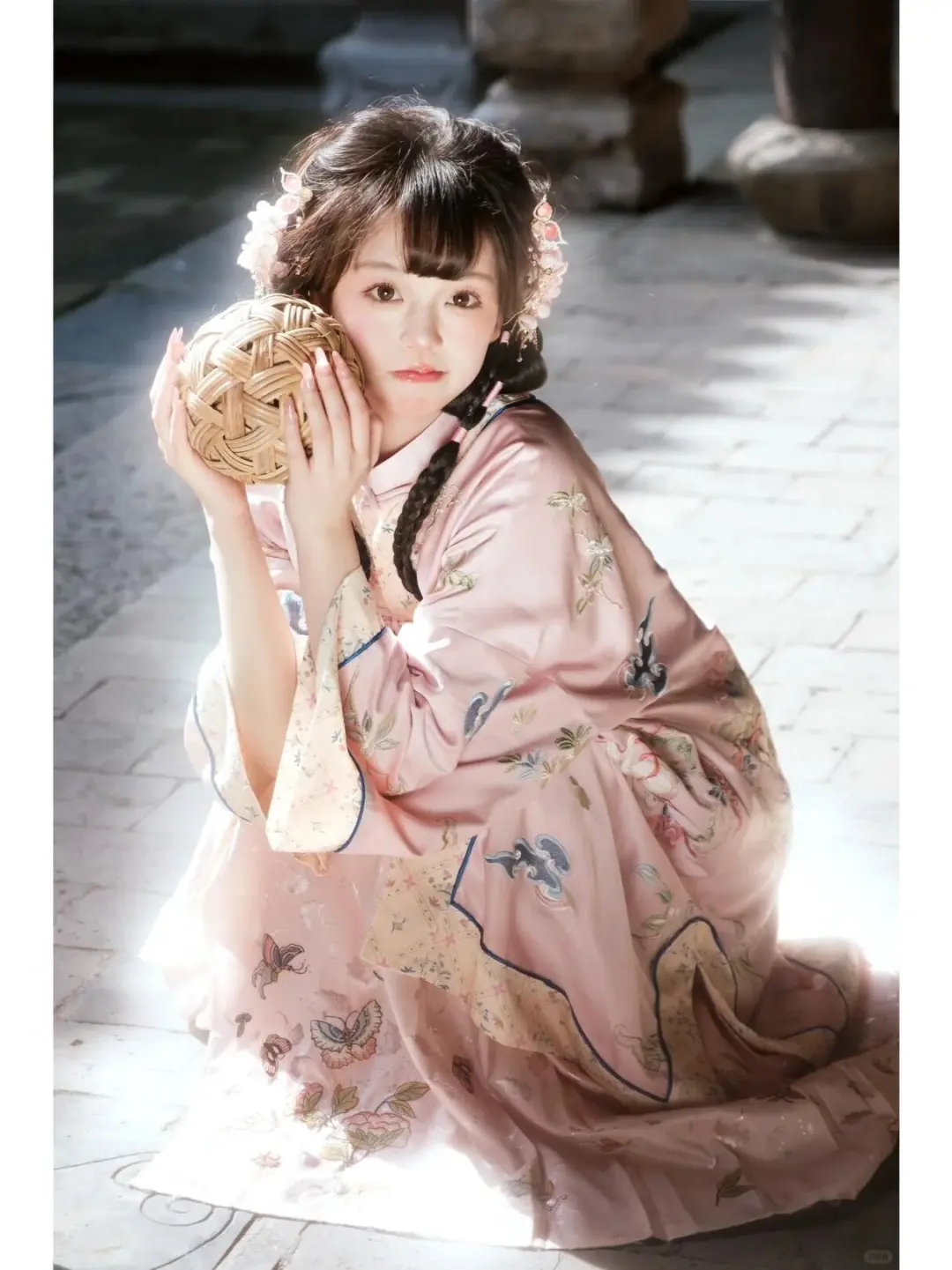 在景德镇拍到这款元气可爱版清汉女啦❣❣