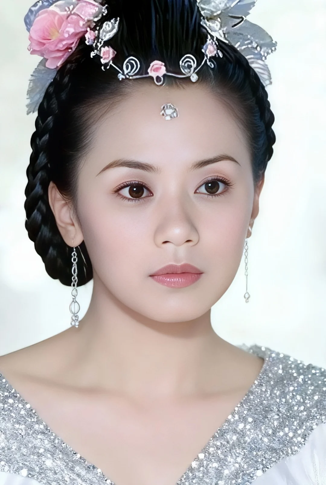 缇萦的妆造到底差在哪里，有谁知道