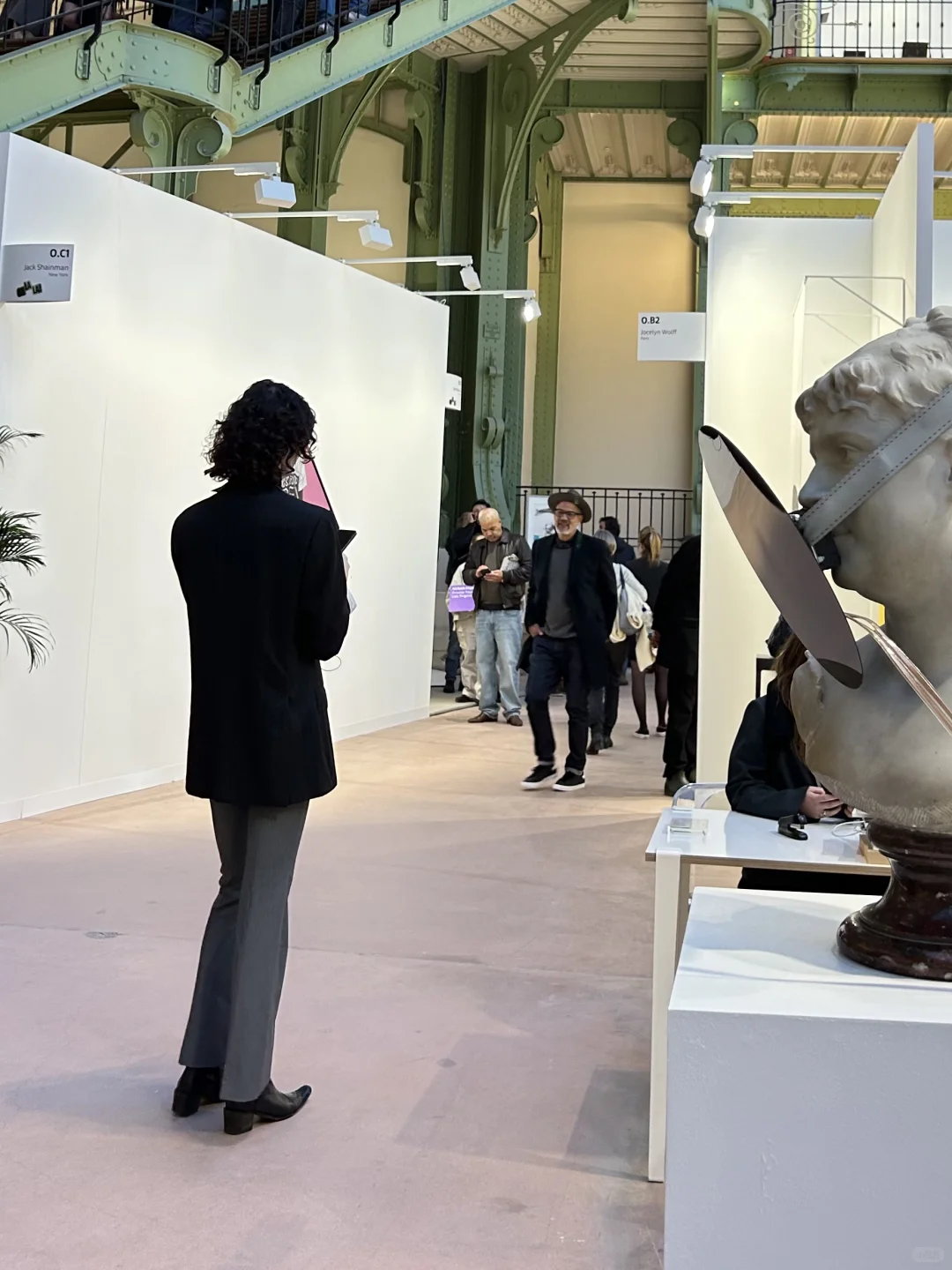 巴黎女人穿搭｜一半经典，一半自我