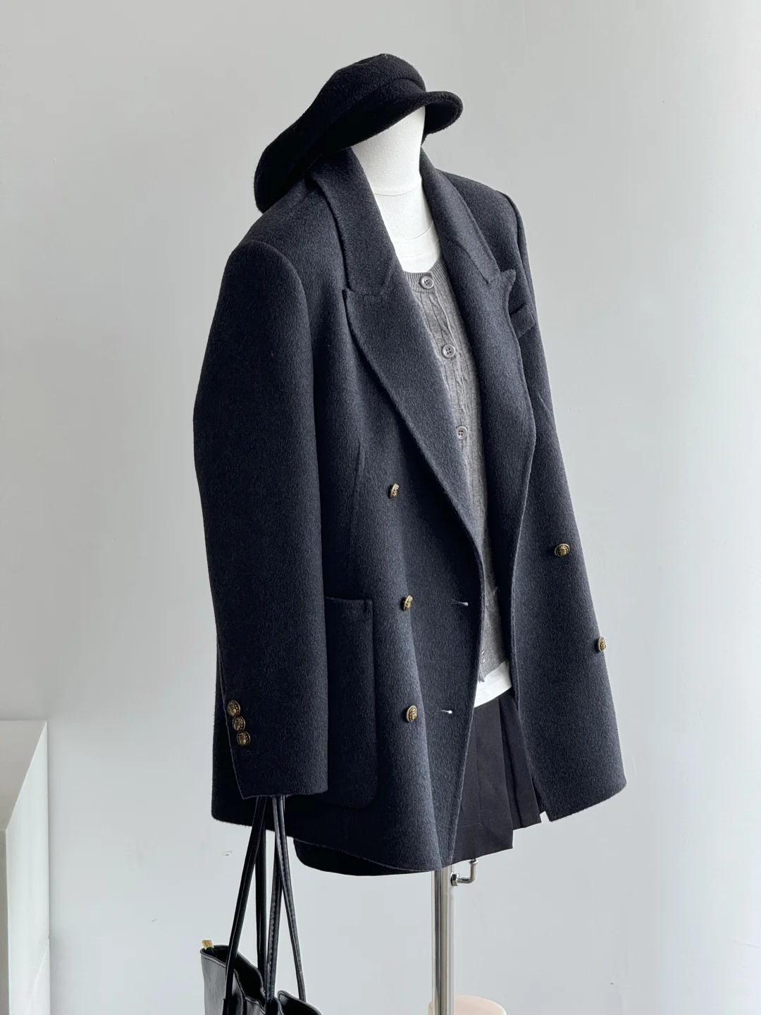 灰色羊毛呢西装这样穿真的好韩！