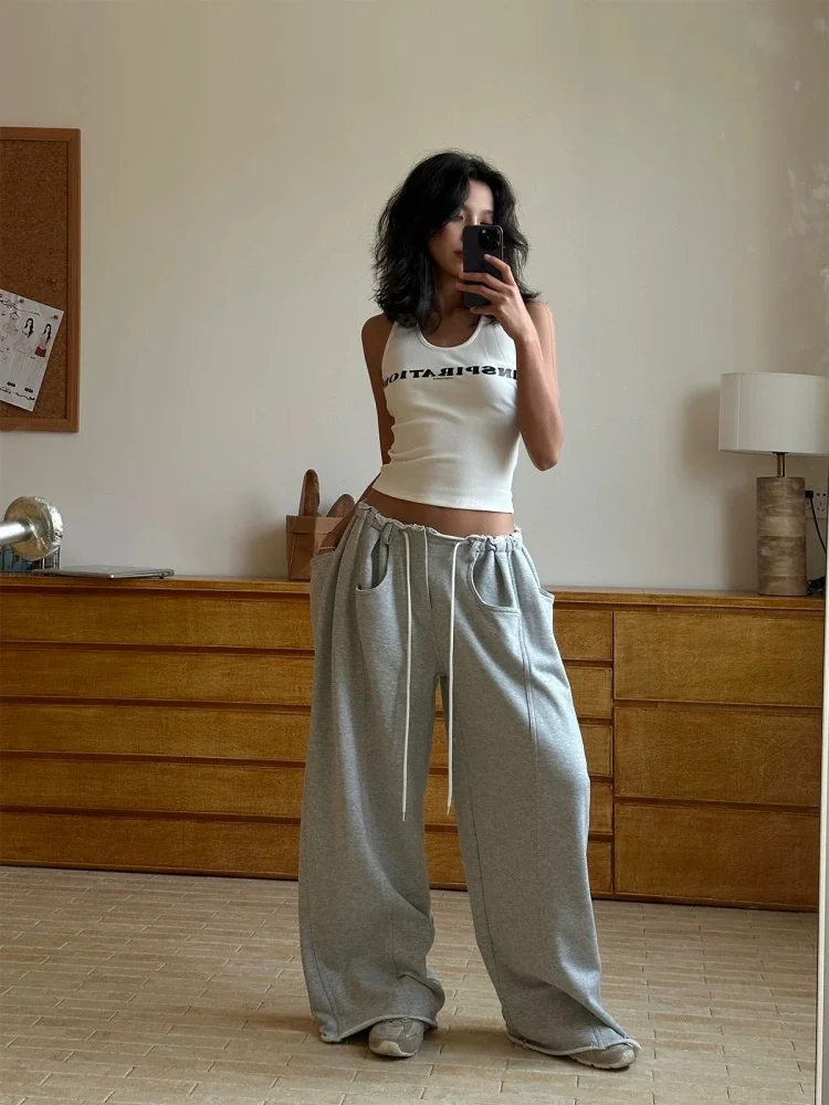 vol.26|白女极简运动风 松弛感拿捏得刚刚好