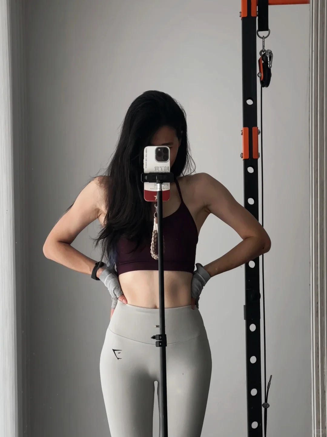 恭喜这位女士终于能推肩7.5Kg了