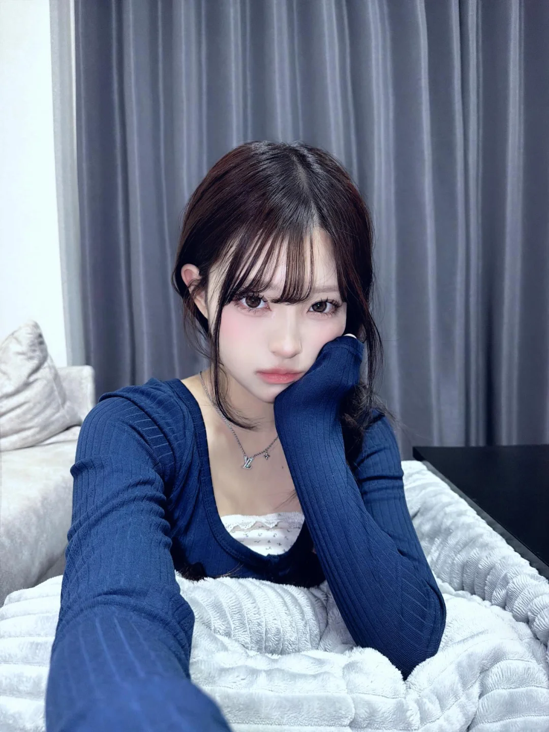 此女简直是中日韩通吃的风格