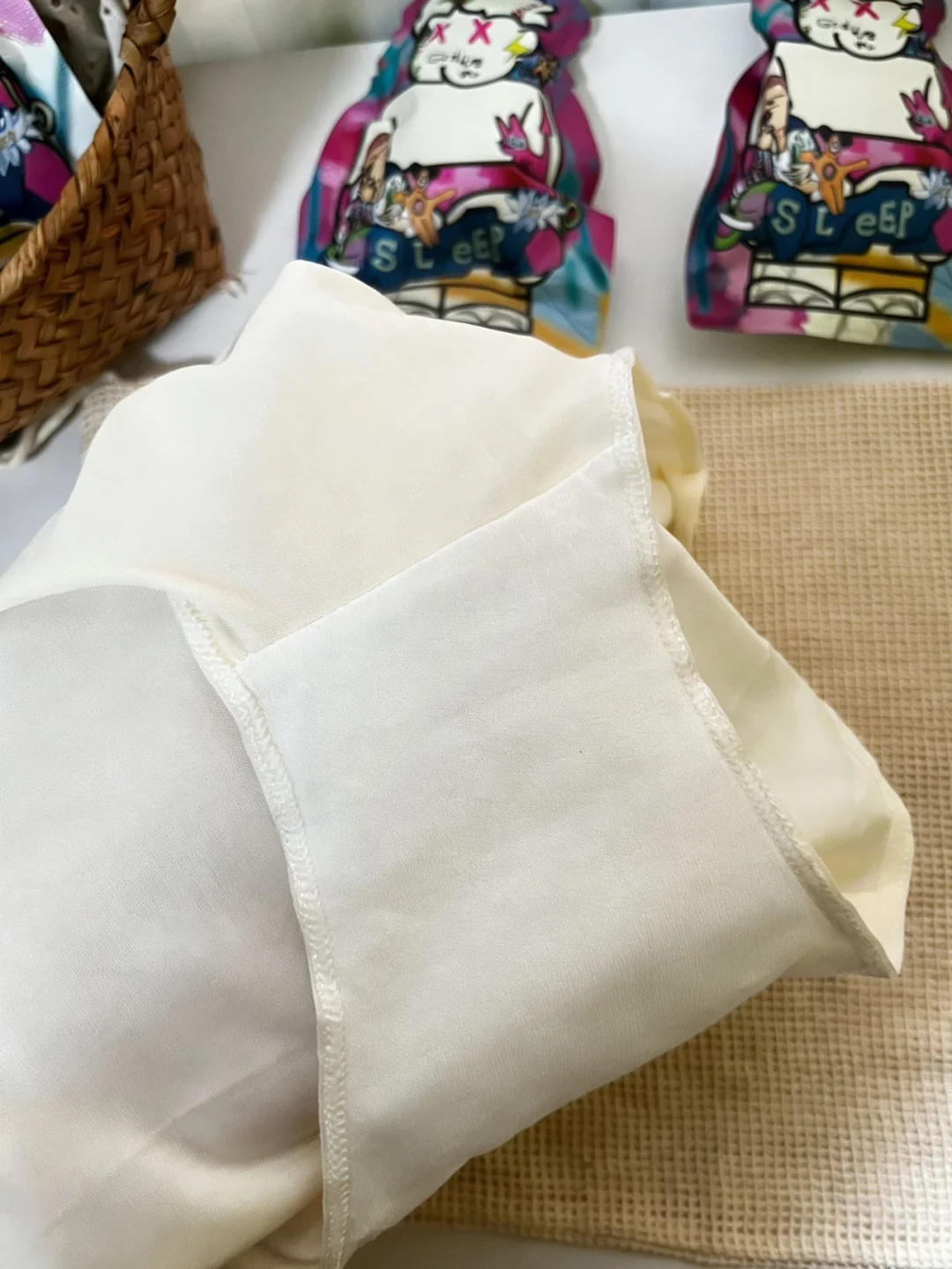 中年美少女无限囤的一次性苦茶子