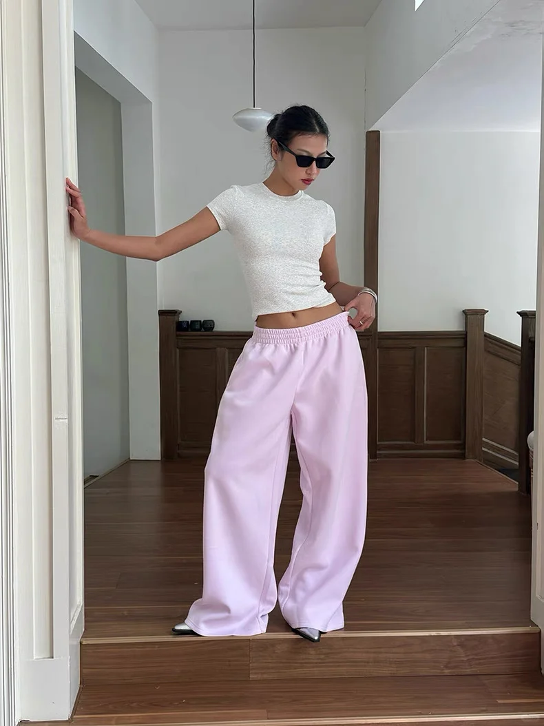 vol.26|白女极简运动风 松弛感拿捏得刚刚好