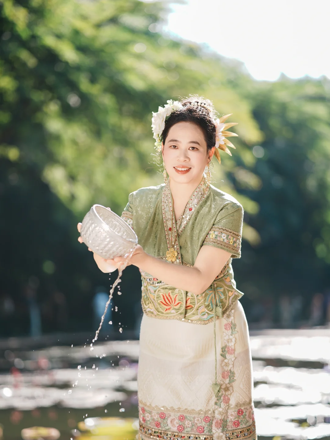 带老妈拍傣族写真！100多花得血赚💸