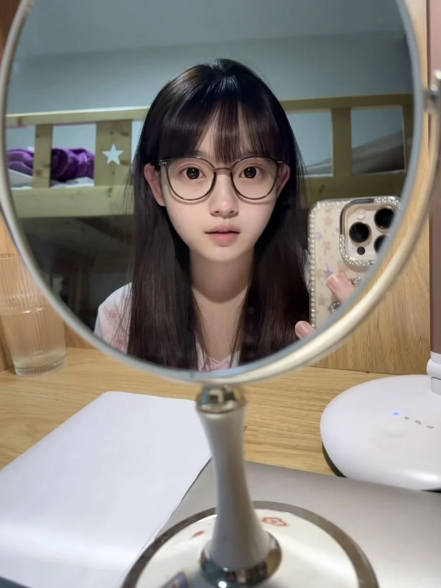 妆前妆后哪个更有辨识度