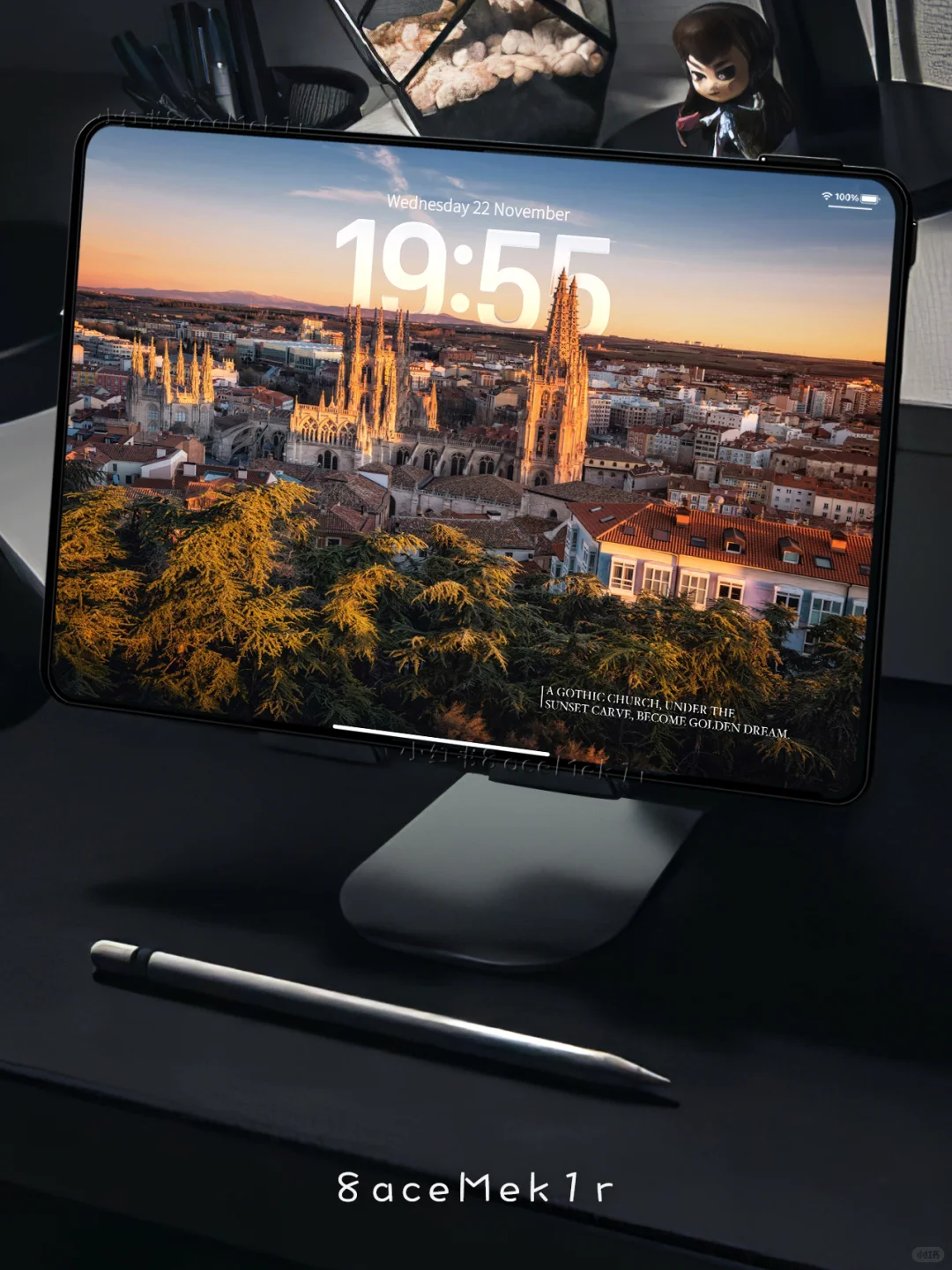 布尔戈斯.iPad壁纸 哥特尖顶映金辉