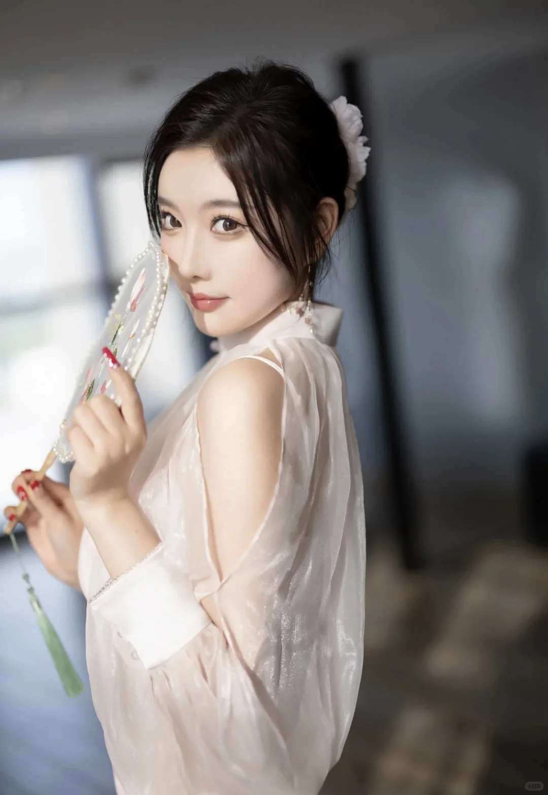 东方浅粉旗袍——腰臀比例