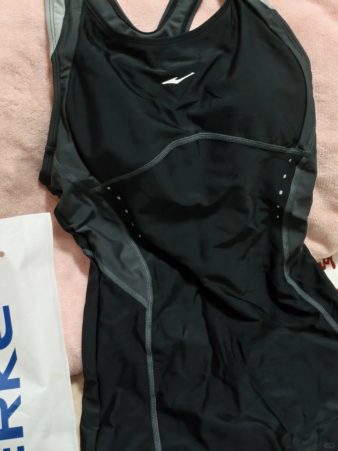 泡温泉前被种草的显身材泳衣～～～