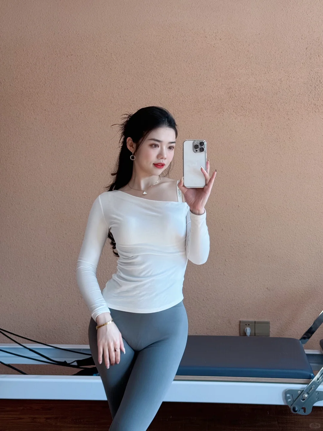 “比起被夸漂亮，我更喜欢气质和生命力”