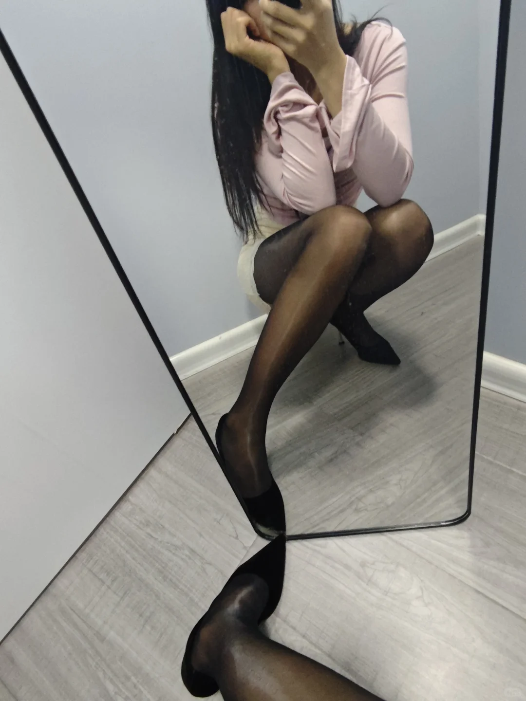 绫家的丝袜还可以