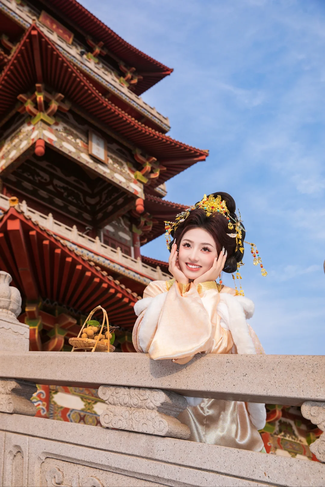 宝莲寺拍大明贵女🔥华服配古寺美到开挂❗