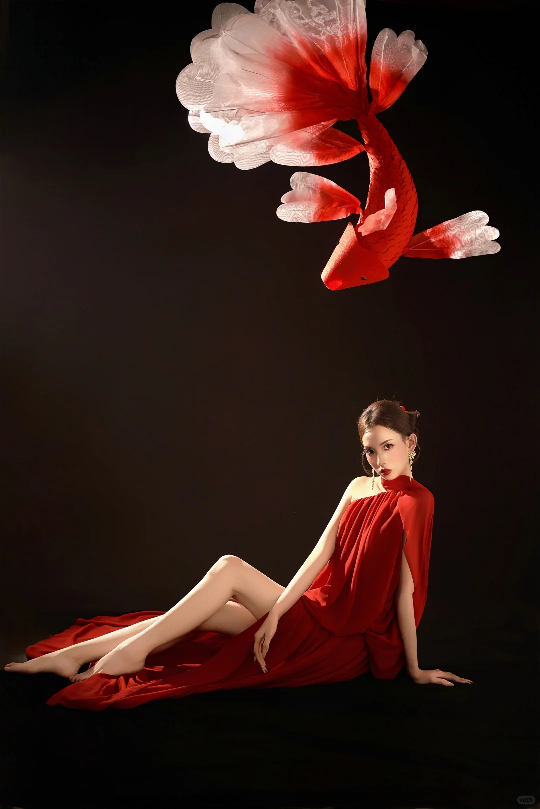 今日妆造｜红裙锦鲤写真