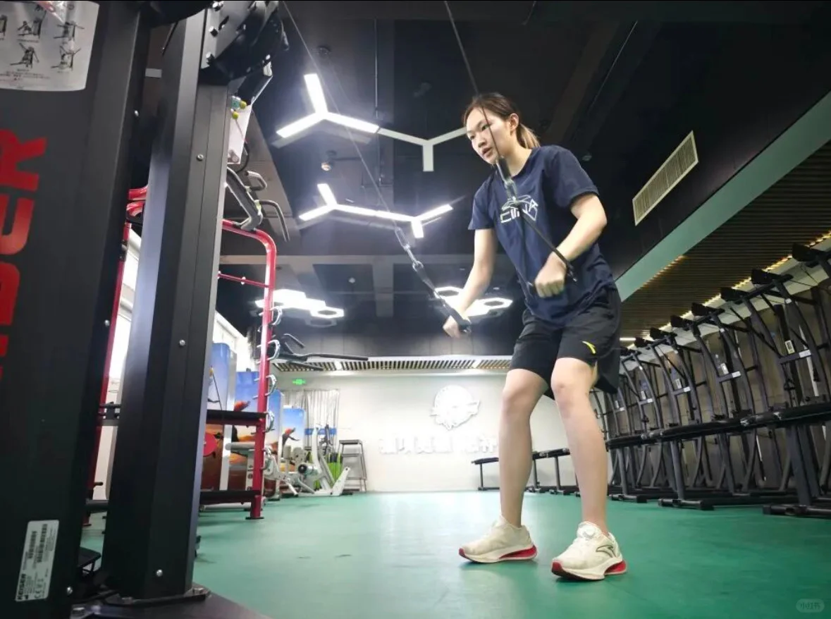 冰洁回河北冬训了，呜呜又要消失一段时间了