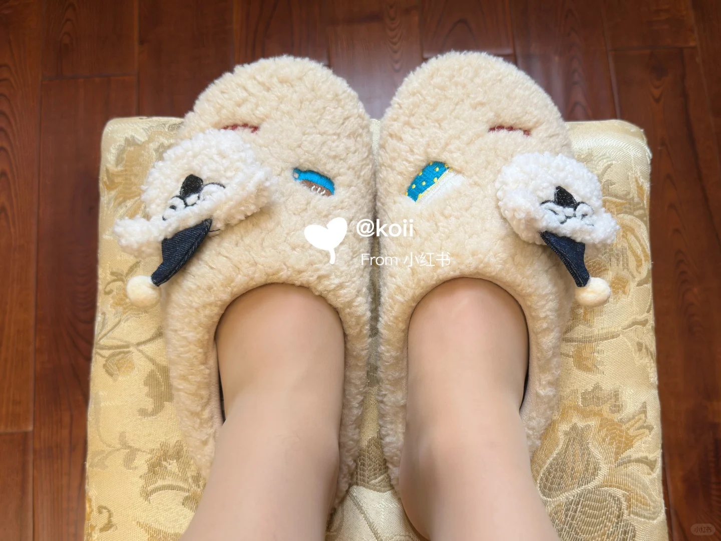 丝袜+毛绒拖 😌宅家舒适感王炸组合