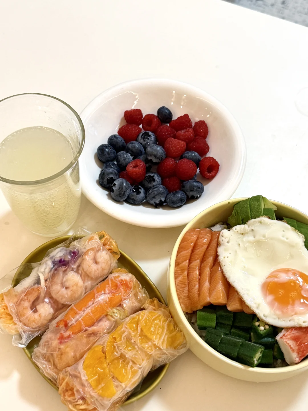 今天我就是泳池里最“亮”的仔👙