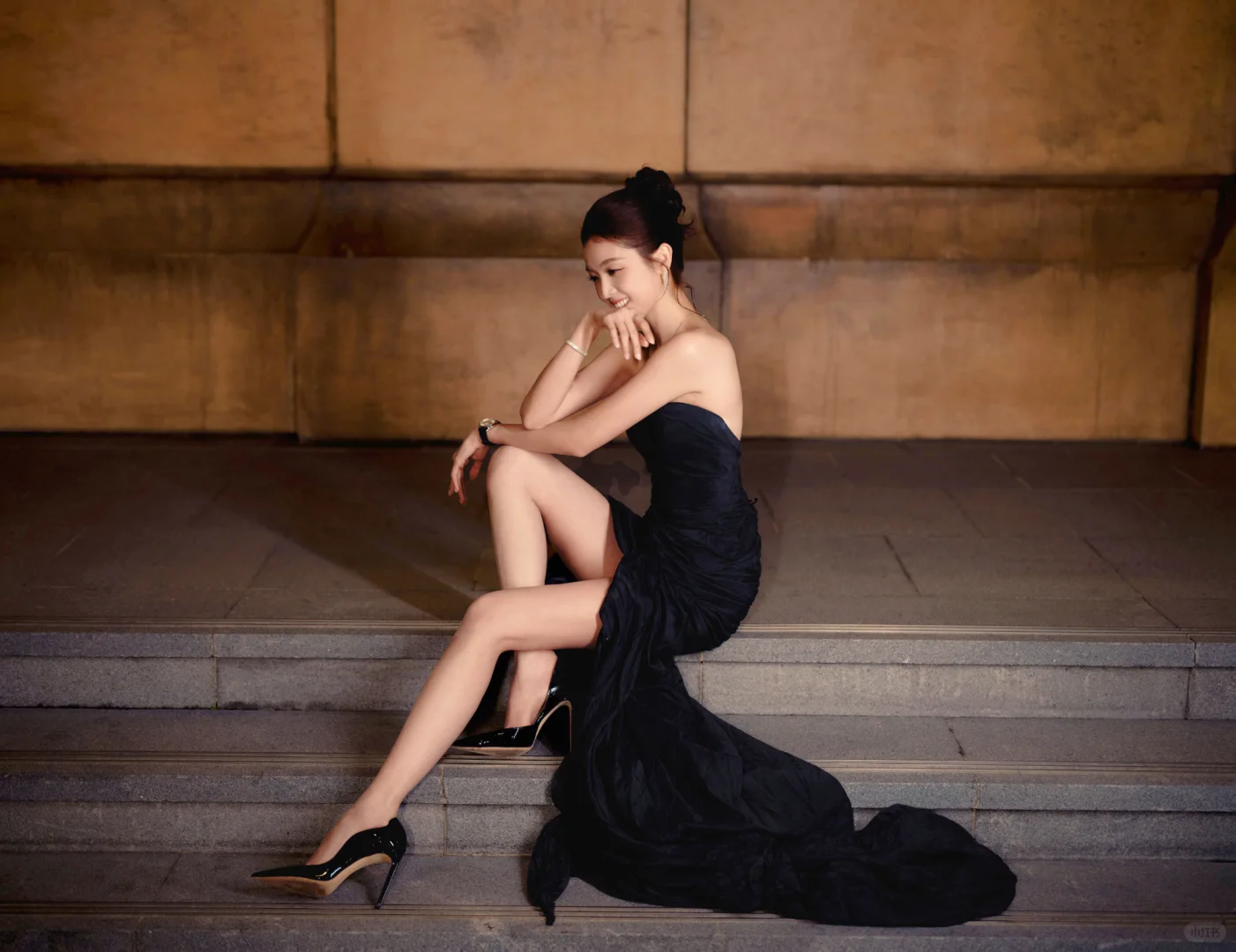 吴宣仪的性感大长腿，危险又迷人