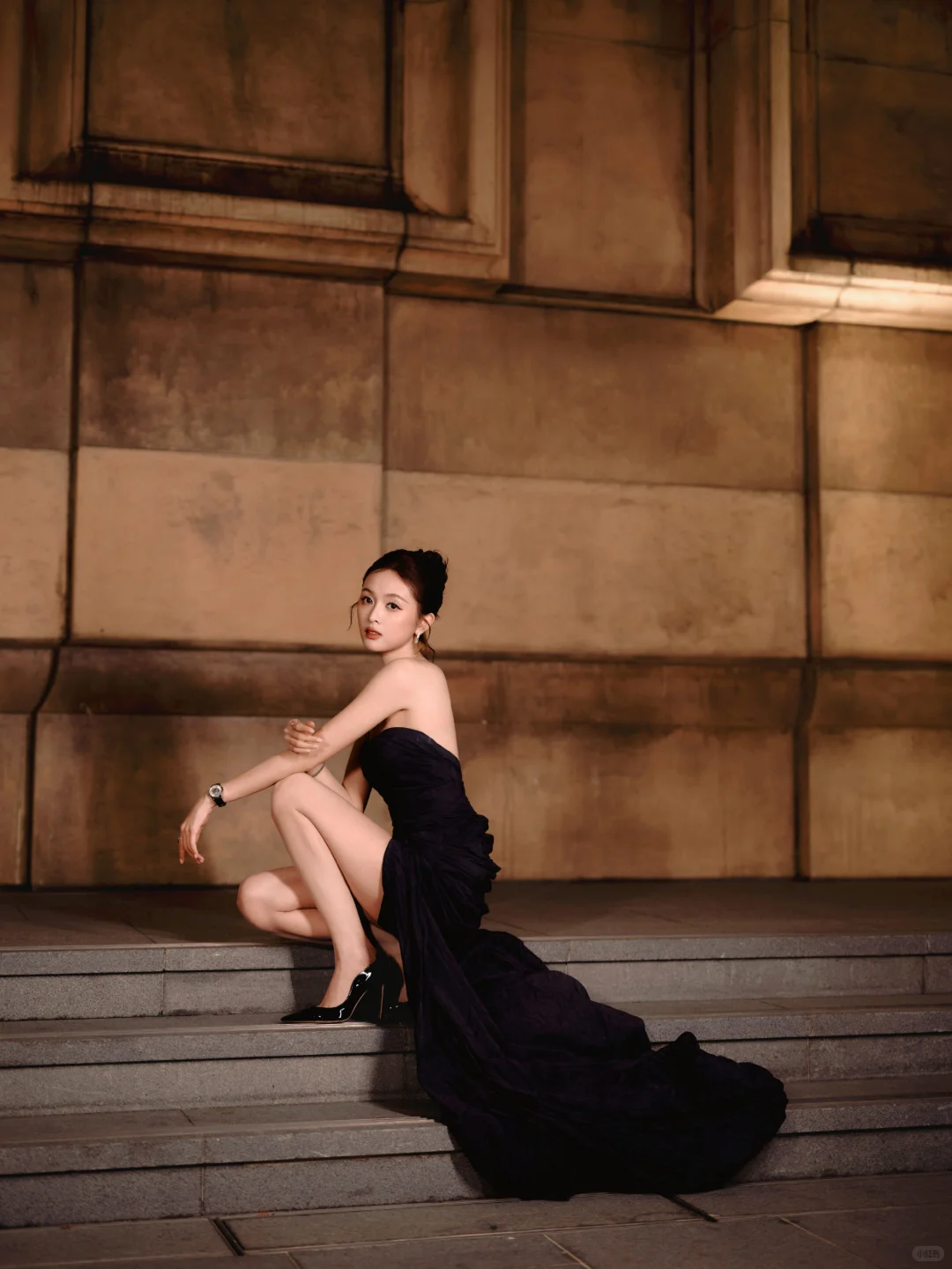 吴宣仪的性感大长腿，危险又迷人