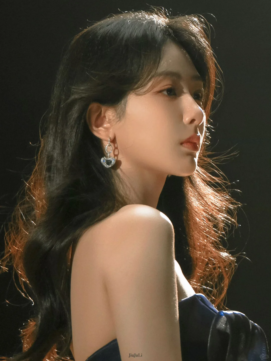 杨紫连头发丝都散发着光芒