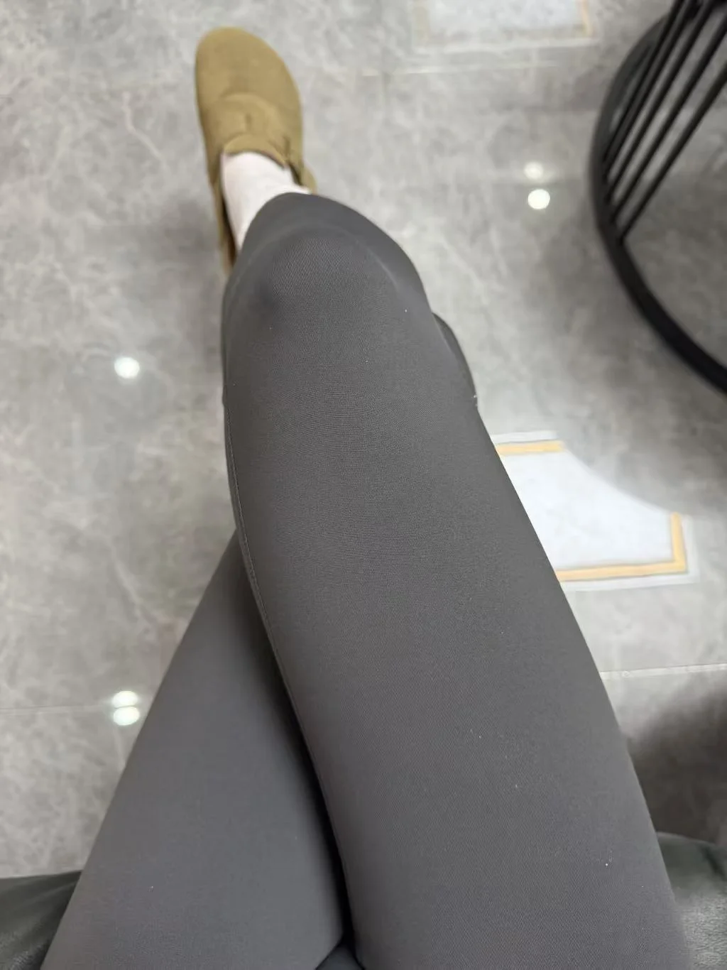 超瘦腿的瑜伽裤