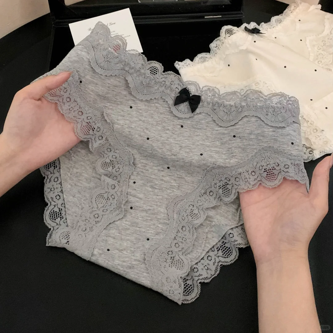 设计师疯了！蕾丝波点裤把少女感焊在身上✨