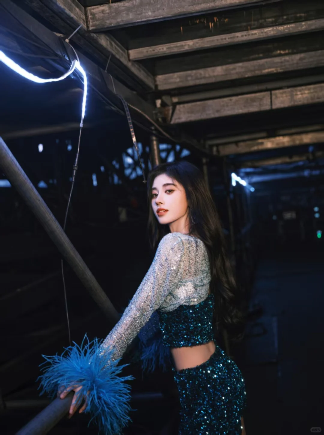 鞠婧祎 蚂蚁腰 漫画腿 窈窕曲线美到犯规