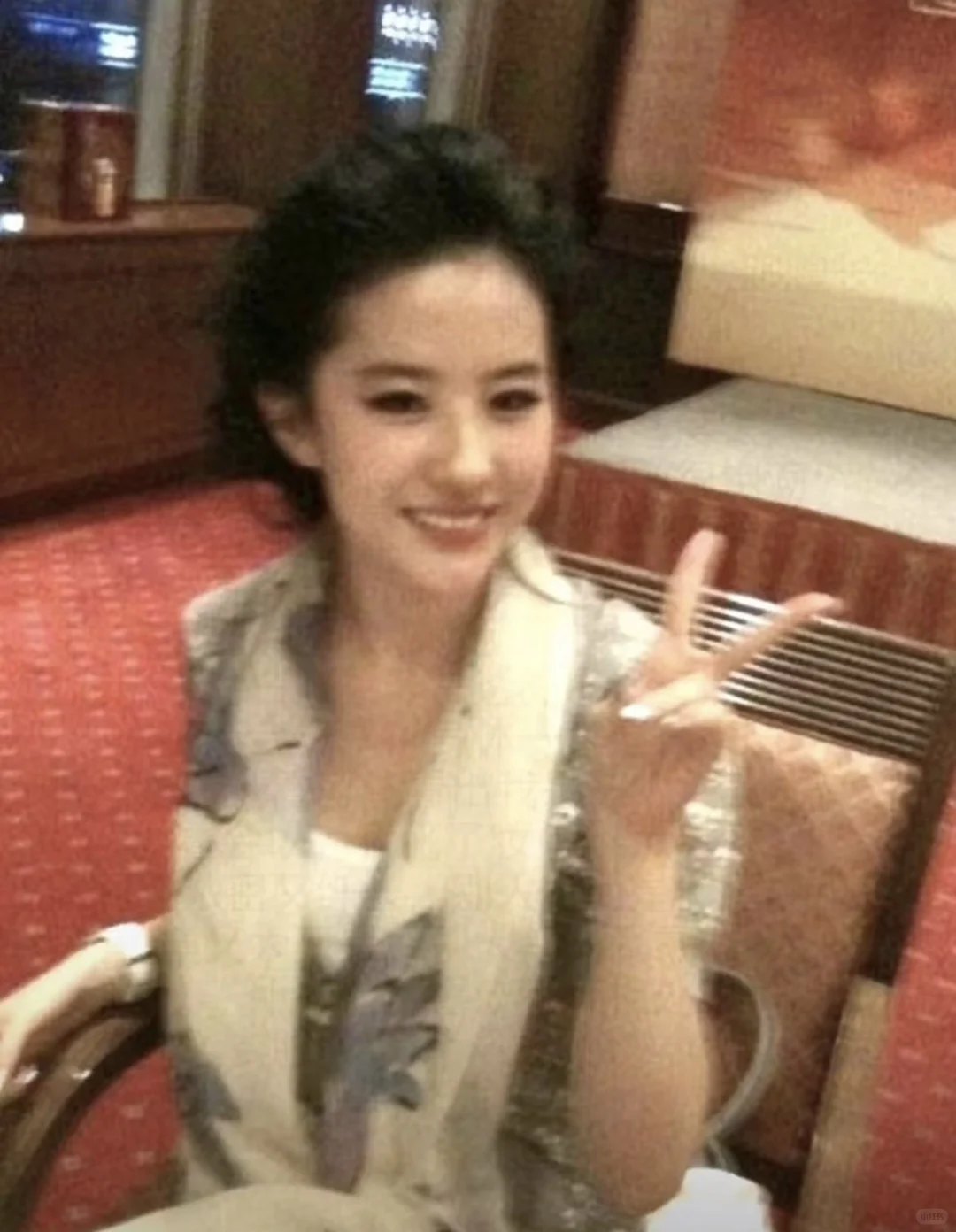 刘亦菲怎么能美成这样