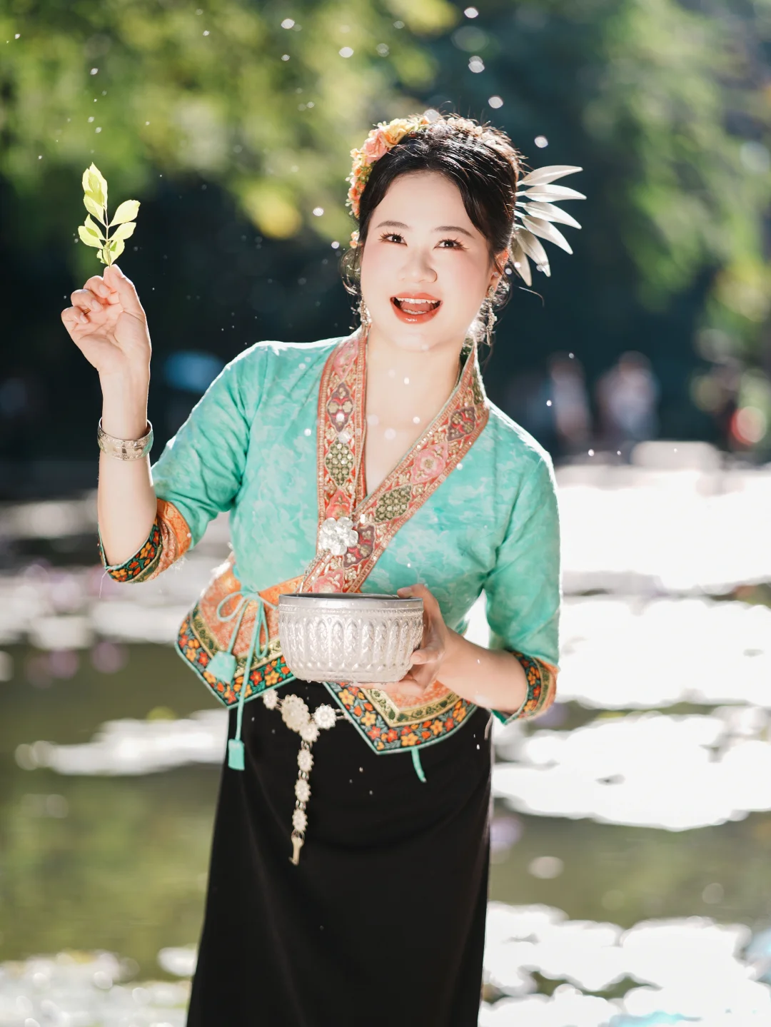 带老妈拍傣族写真！100多花得血赚💸