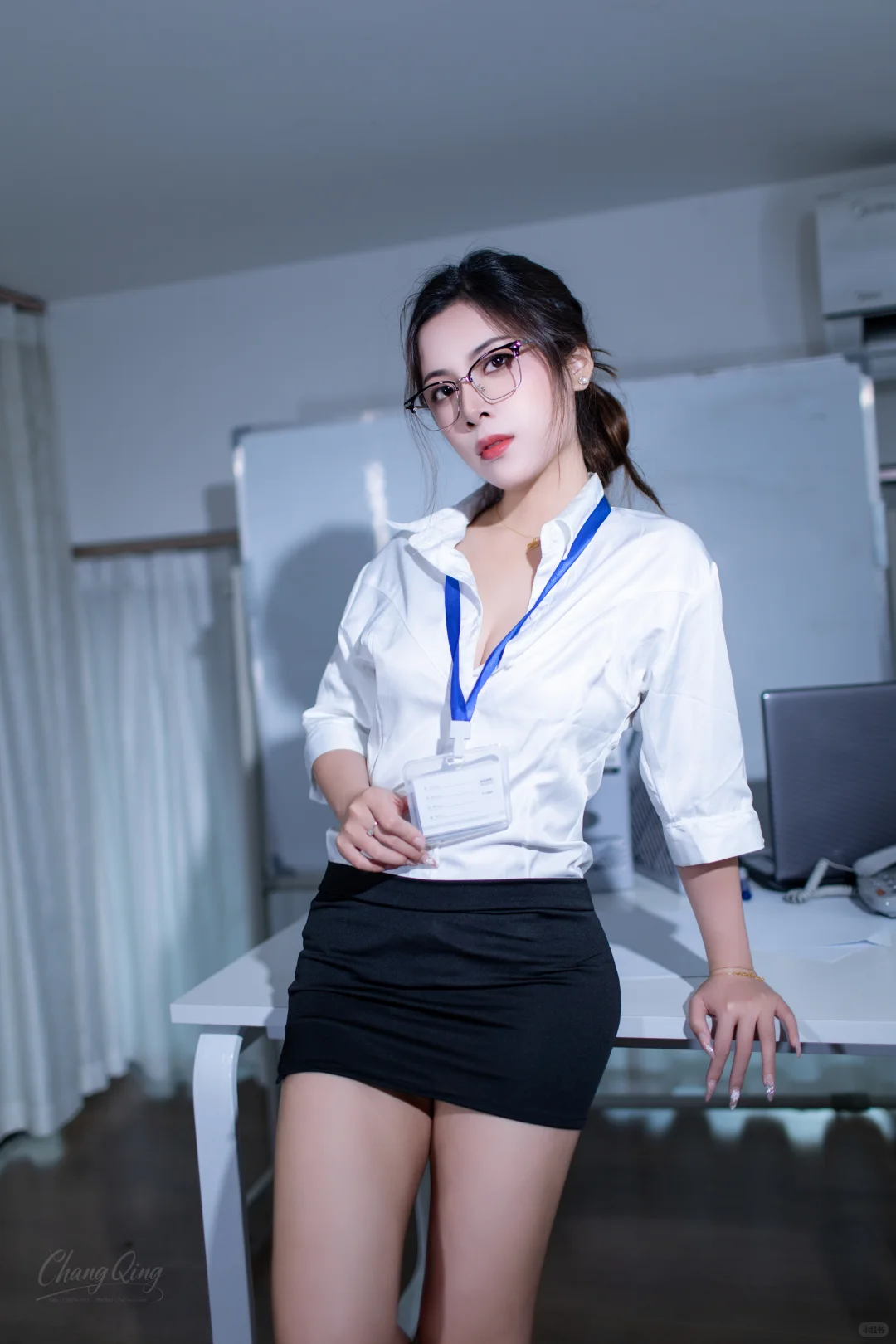 办公室海妖风御姐，一键解锁气质 buff💼