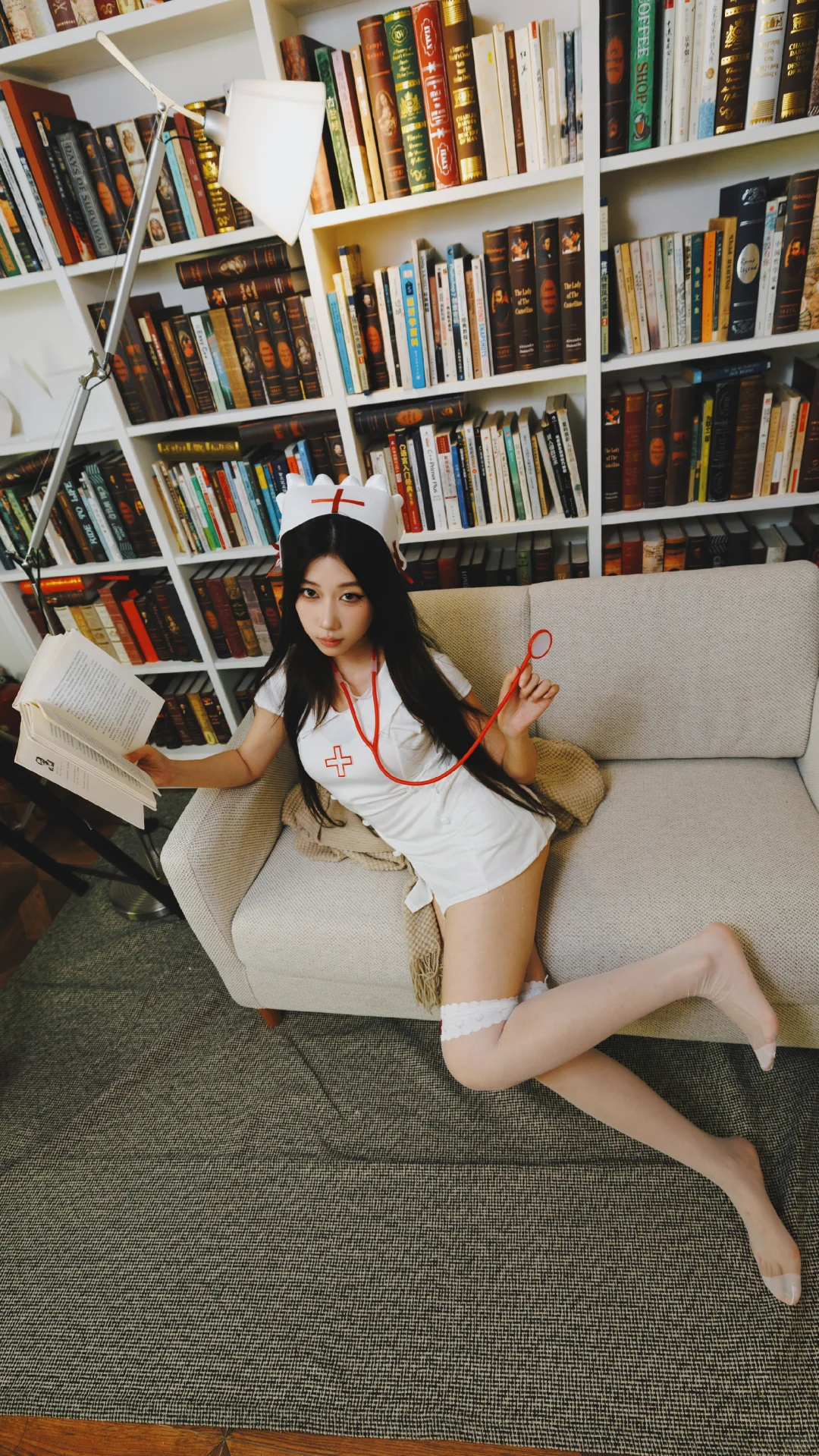 拒绝打卡照！凌嘉版搞怪小护士普通人如何拍？