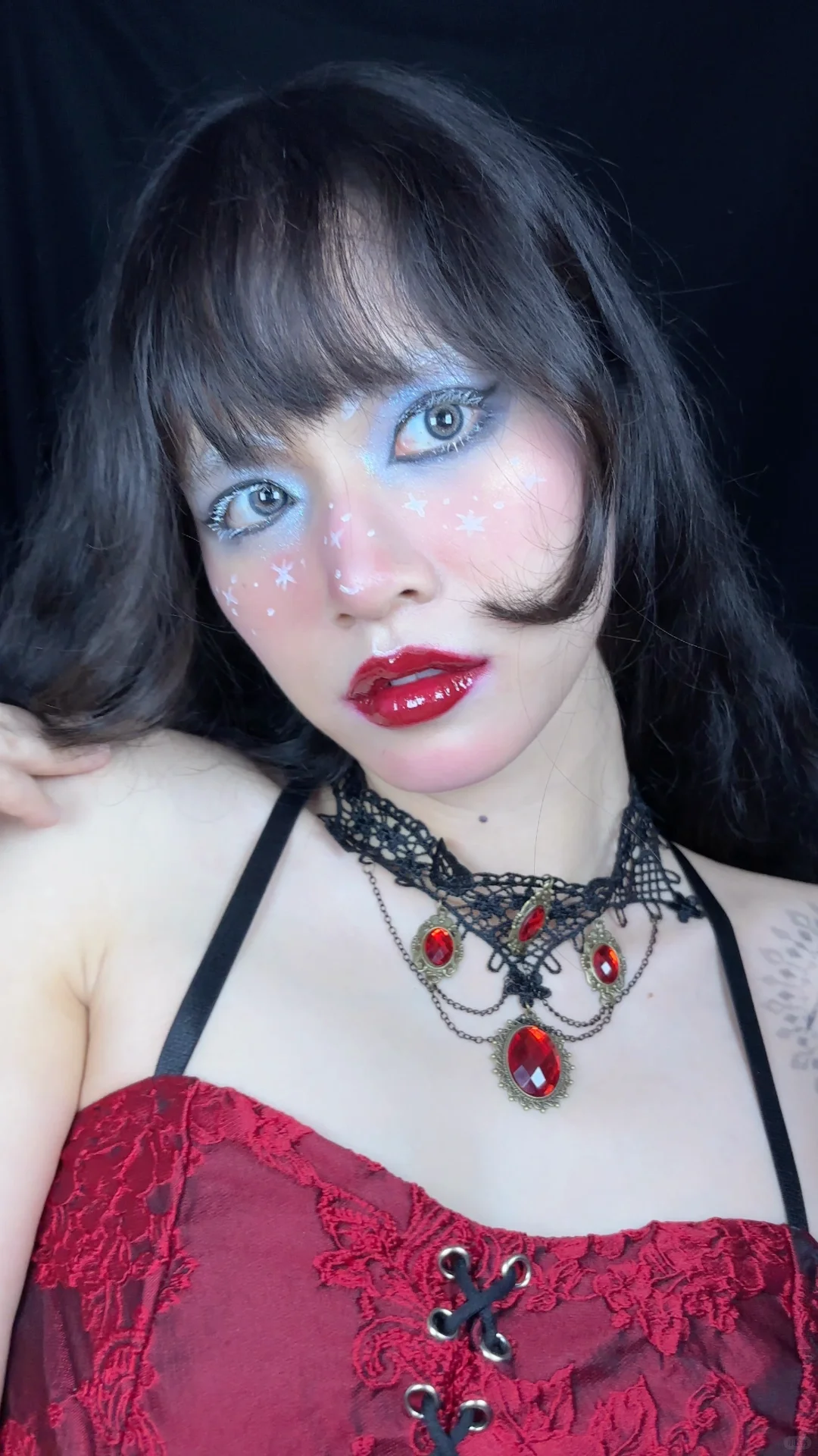 我是红唇的忠实教徒