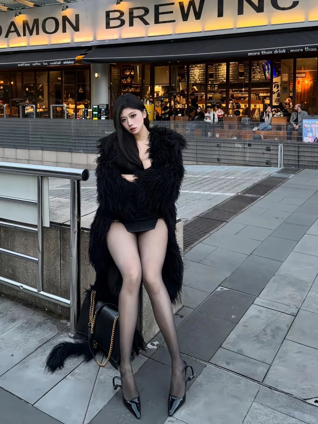 这种高个子还带点肉的女生简直是神