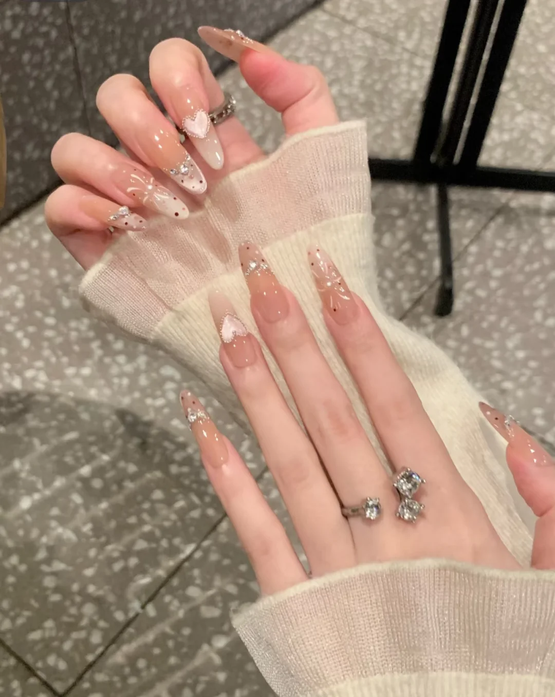 冬日纯欲天花板美甲❄️ 软fufu氛围感拉满