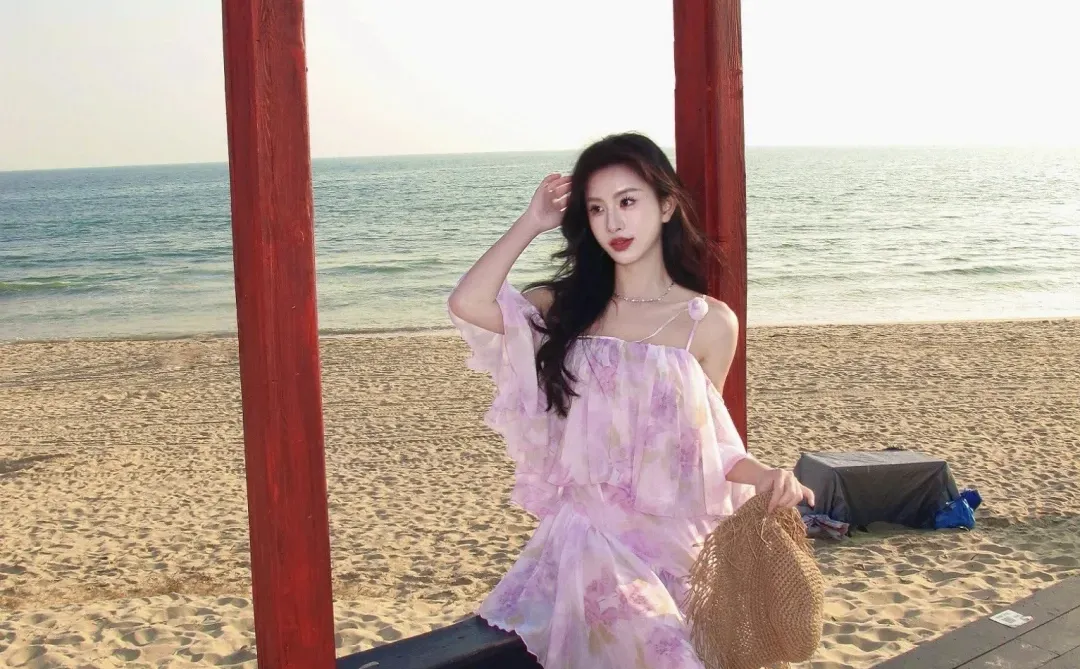 当我穿着徐如蓝同款在海边出片💗