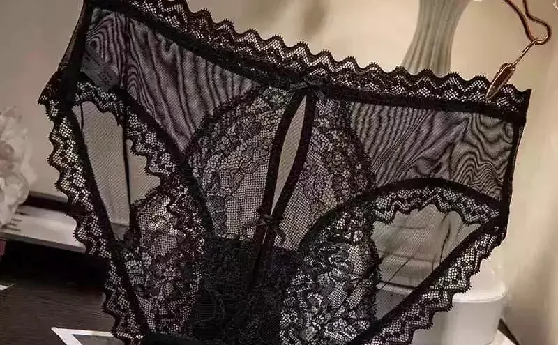 纯色蕾丝镂空纯欲超有女人味的💗