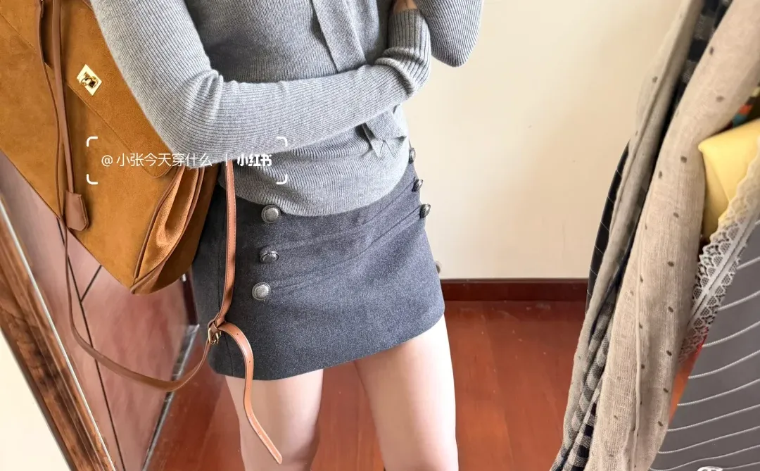 新品预览“毛呢包臀裙”🩶✨韩韩的灰色系姐姐～