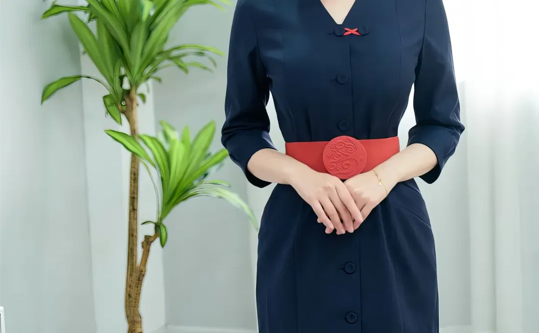 是谁的制服梦？这套太绝了！空乘