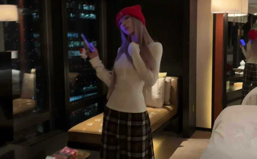 圣诞节穿那套好看呢🎄