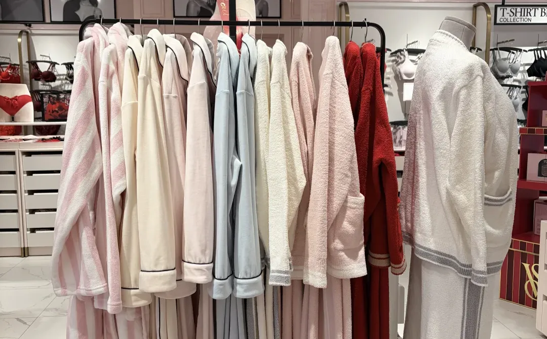 总要买一套维密睡衣吧💗