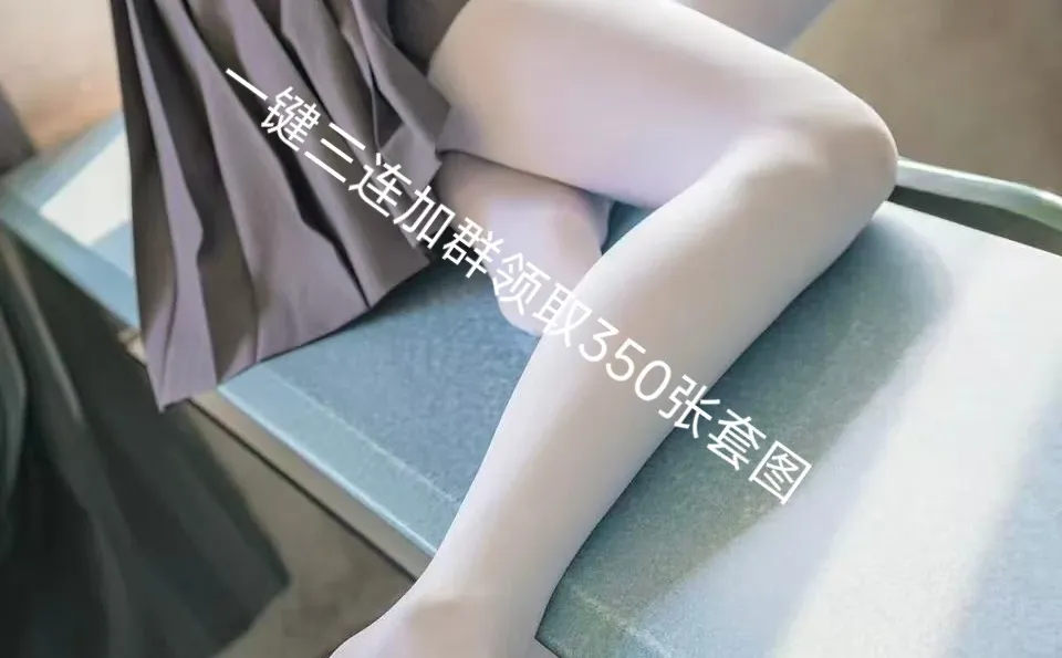 课间阳光与制服的温柔邂逅