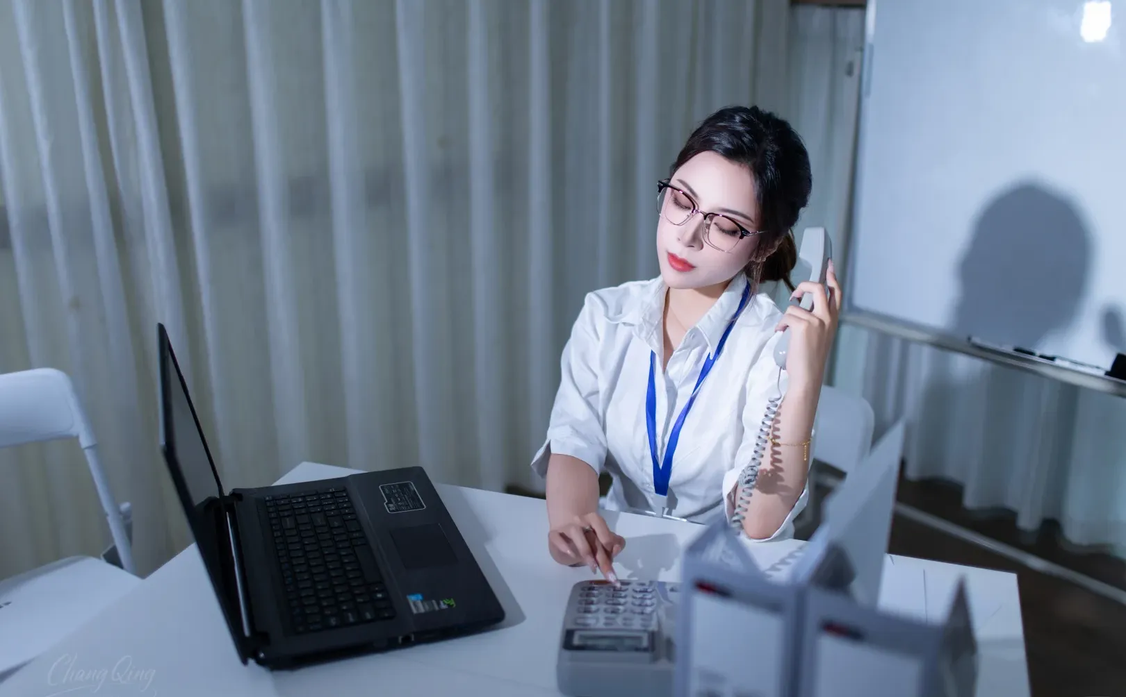 办公室海妖风御姐，一键解锁气质 buff💼